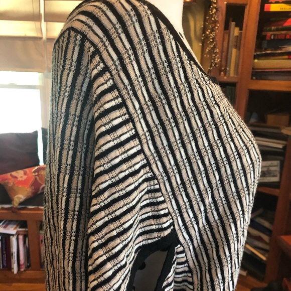 *B2G1* CHIC LAUNDRY BY DESIGN COCOON SWEATER XS! - Picture 5 of 10